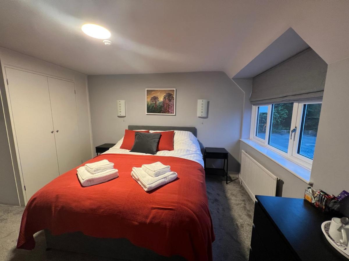 The Six Bells Hotel Beenham Ngoại thất bức ảnh